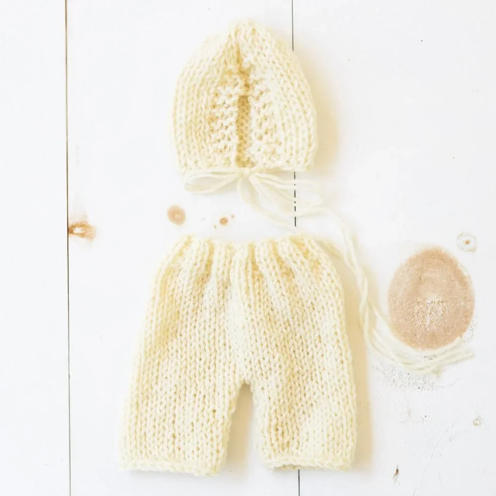 Hand Knit Wool Cream Ivory Newborn Photography Prop Pants and Bonnet Set